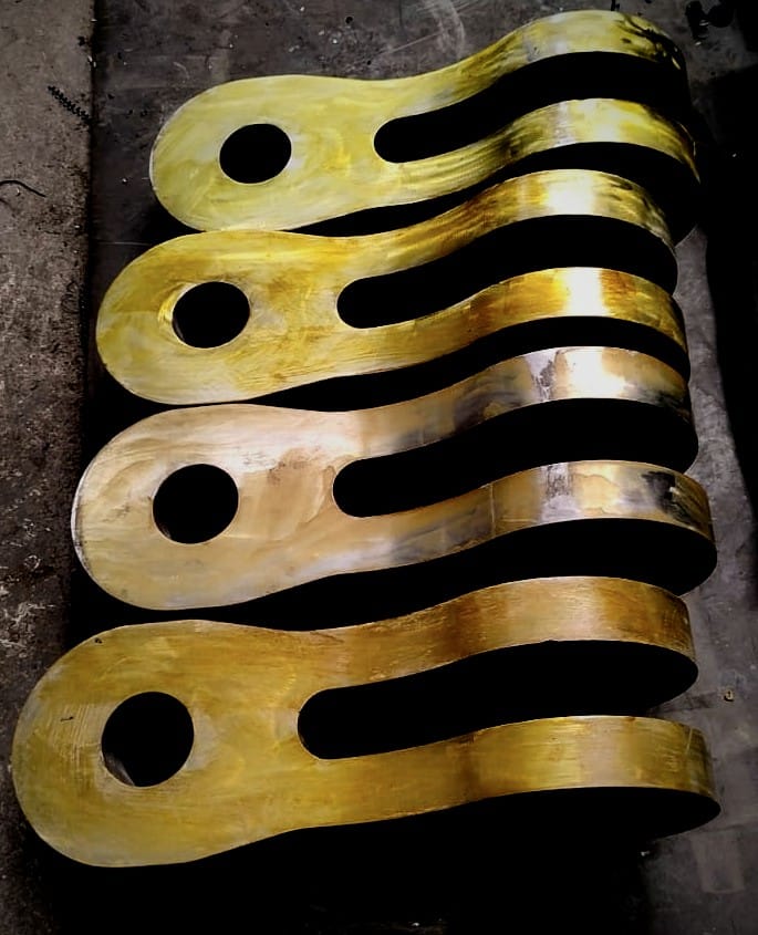 Crane link plates